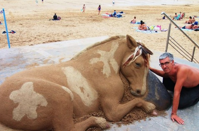 scultura in sabbia