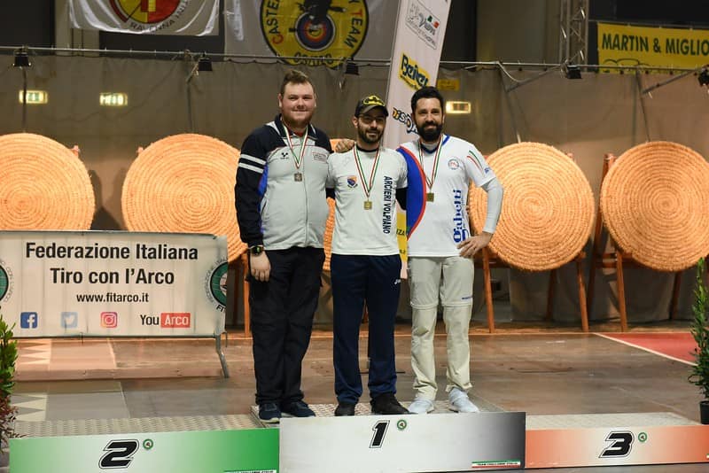 Pioggia di medaglie per gli studenti arcieri ai campionati di Rimini