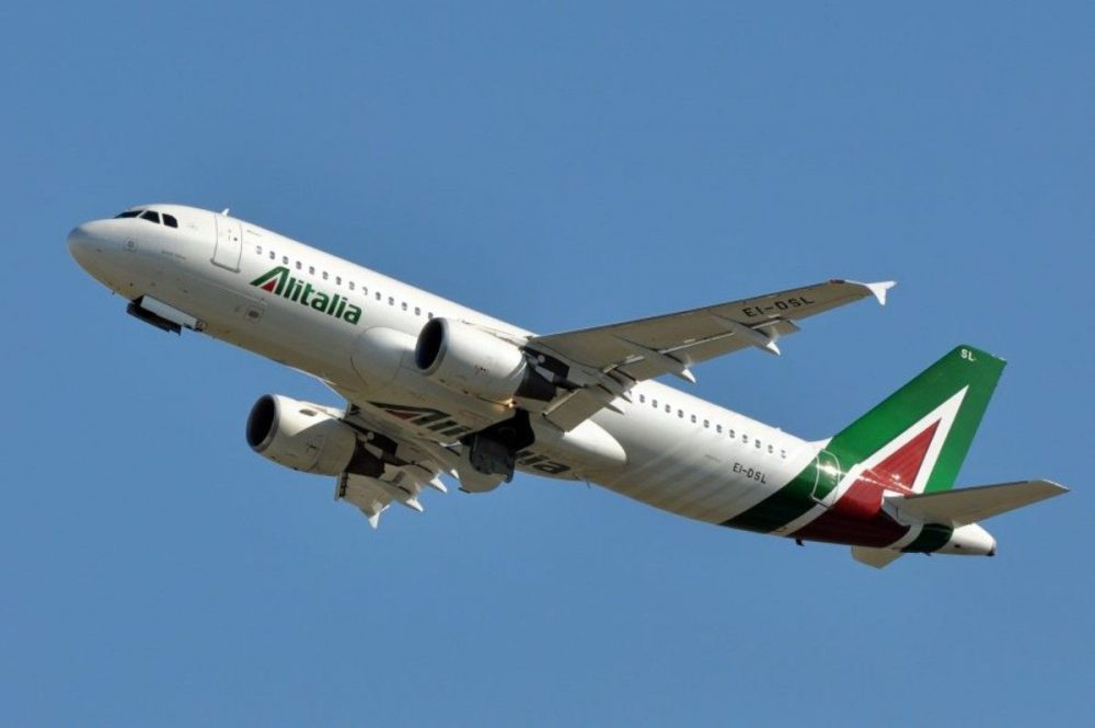 Alitalia: continua la ridicola saga della “compagnia di bandiera”