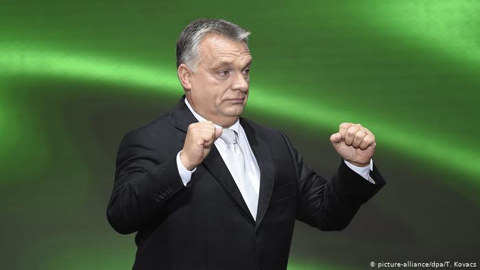 Ungheria: Orban regna per decreto