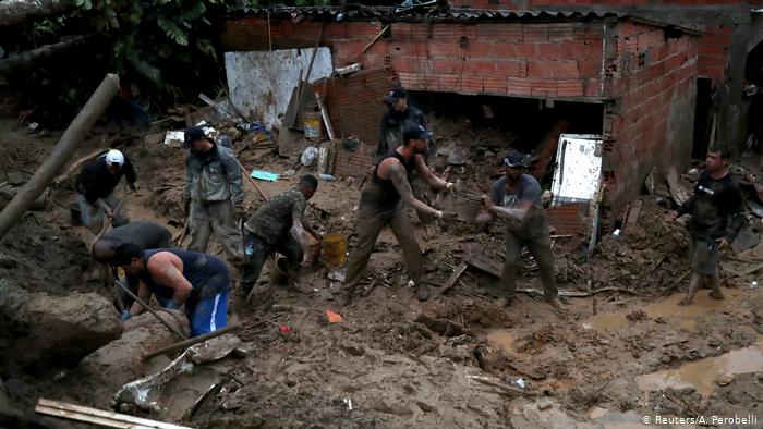 Le piogge torrenziali provocano 18 morti e 30 dispersi in Brasile
