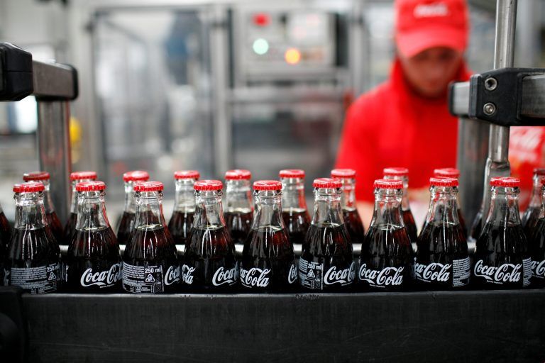 La Coca Cola lascia l'Italia: la colpa è del governo, partiamo per l'Albania