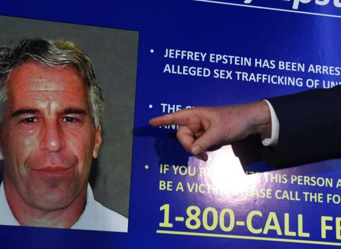 Netflix sta realizzando un documentario sul molestatore sessuale Jeffrey Epstein con le sue presunte vittime