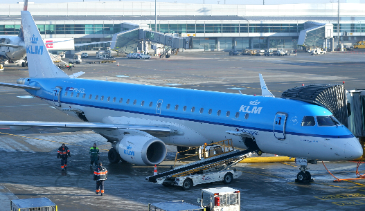 KLM riprende i voli per Milano lunedì 4 maggio. Da lunedì 4 maggio, KLM riprenderà i voli tra Amsterdam e Milano